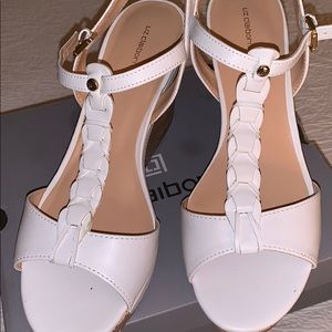 Liz Claiborne Wedges 💕